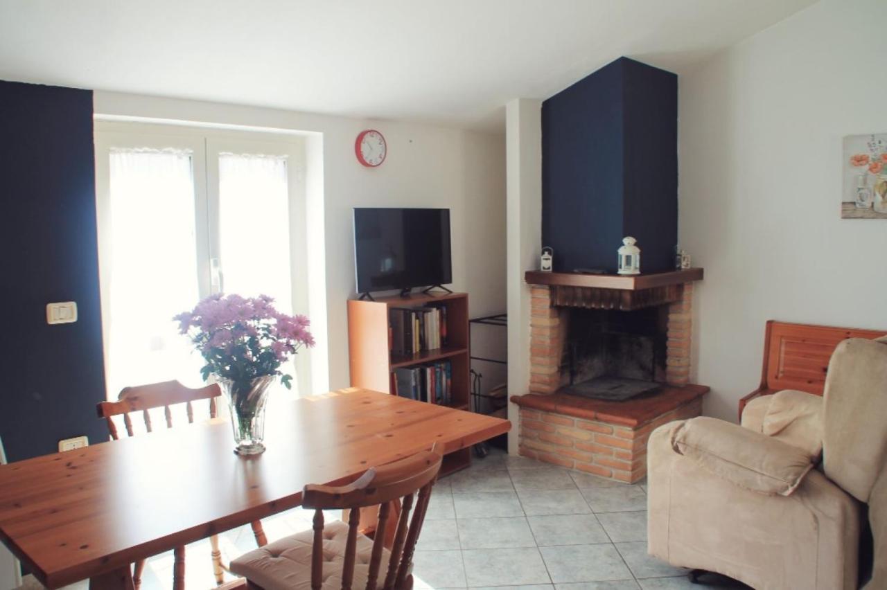 Mansarda Con Camino Apartment Montefranco Екстериор снимка